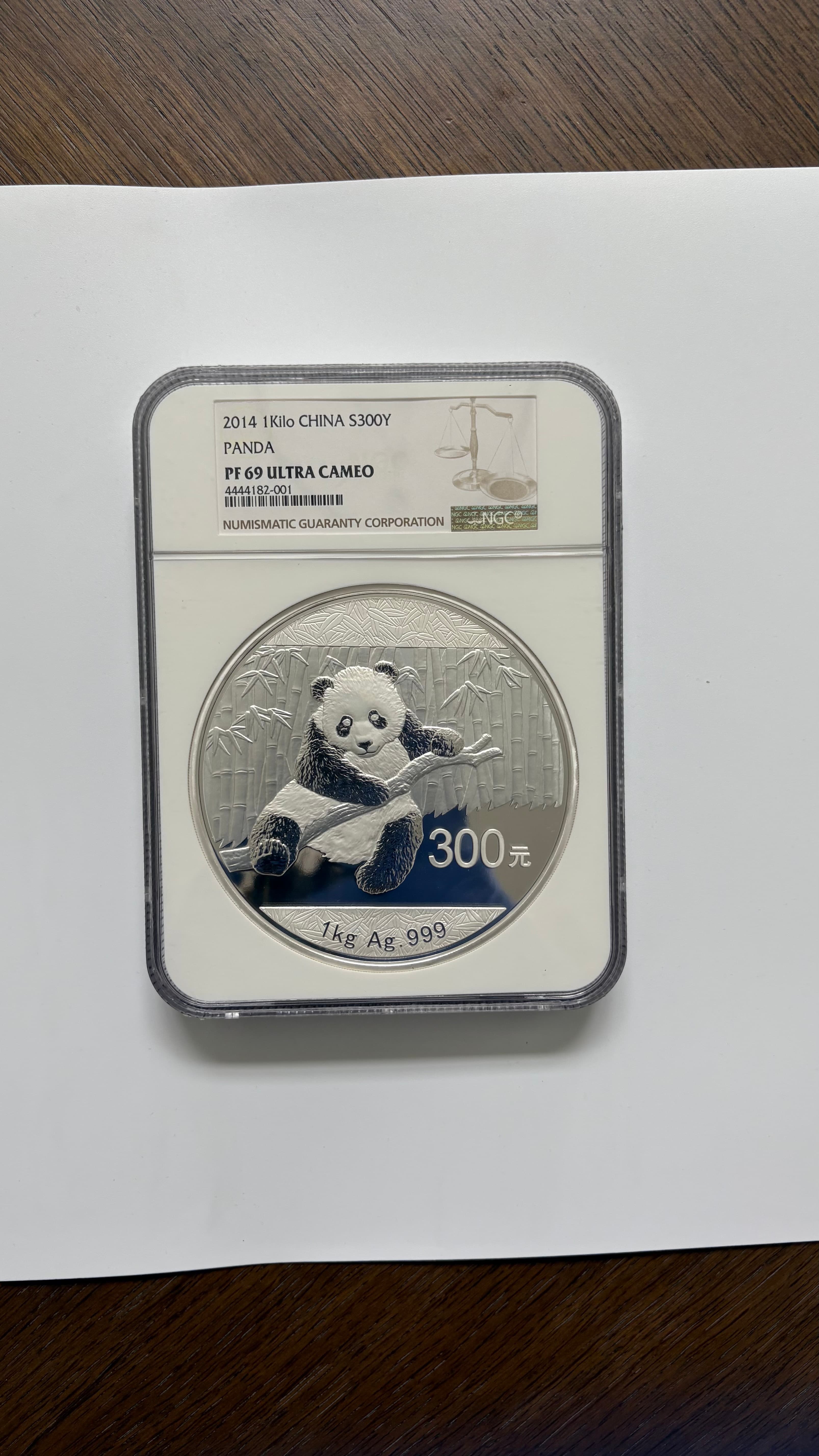2014 Moneda Panda de Plata de 1 Kilo de China